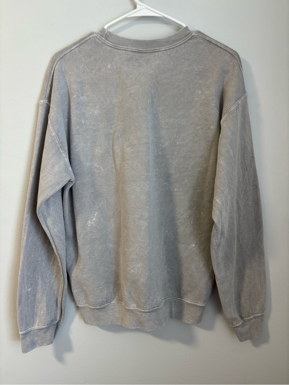 Our Universe Star Wars Ahsoka Loth-Wolf Sweatshirt - Picture 5 of 5